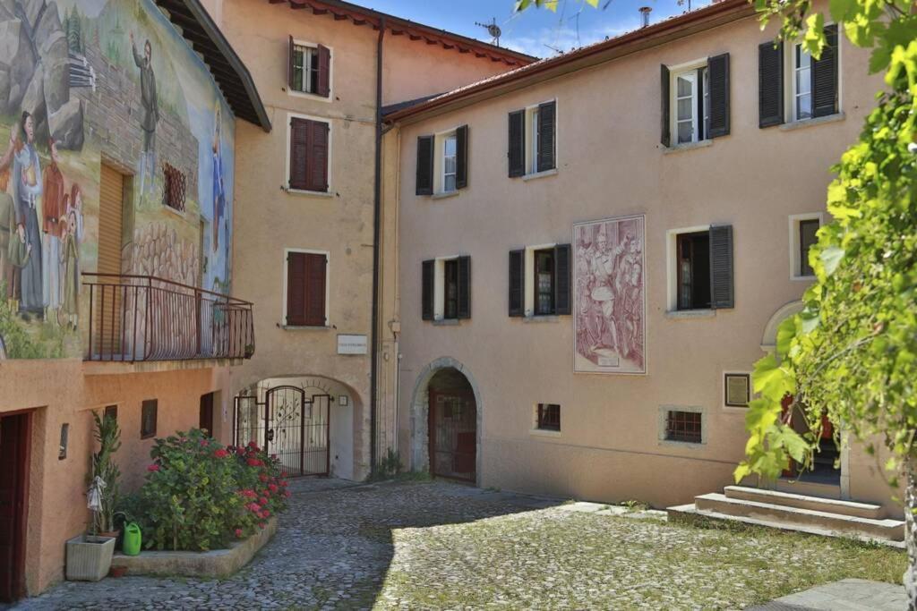 Contempora Apartments - Ca' Brenta Garden サン・フェデーレ・インテルヴィ エクステリア 写真